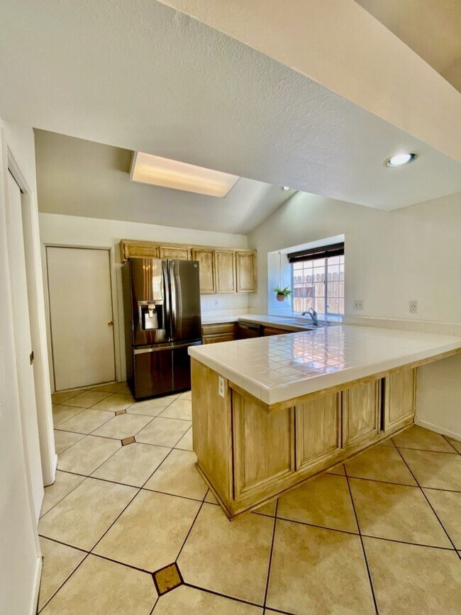 Building Photo - Turn key 3 bedroom in Orcutt