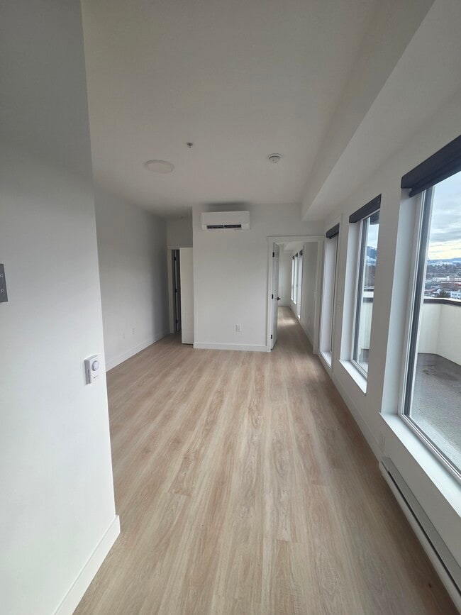 Living Area - Hilltop Manors II