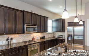 Foto del edificio - 12138 Carson Cove