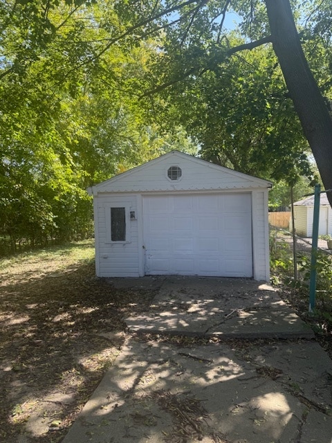 Building Photo - 12210 Longview St