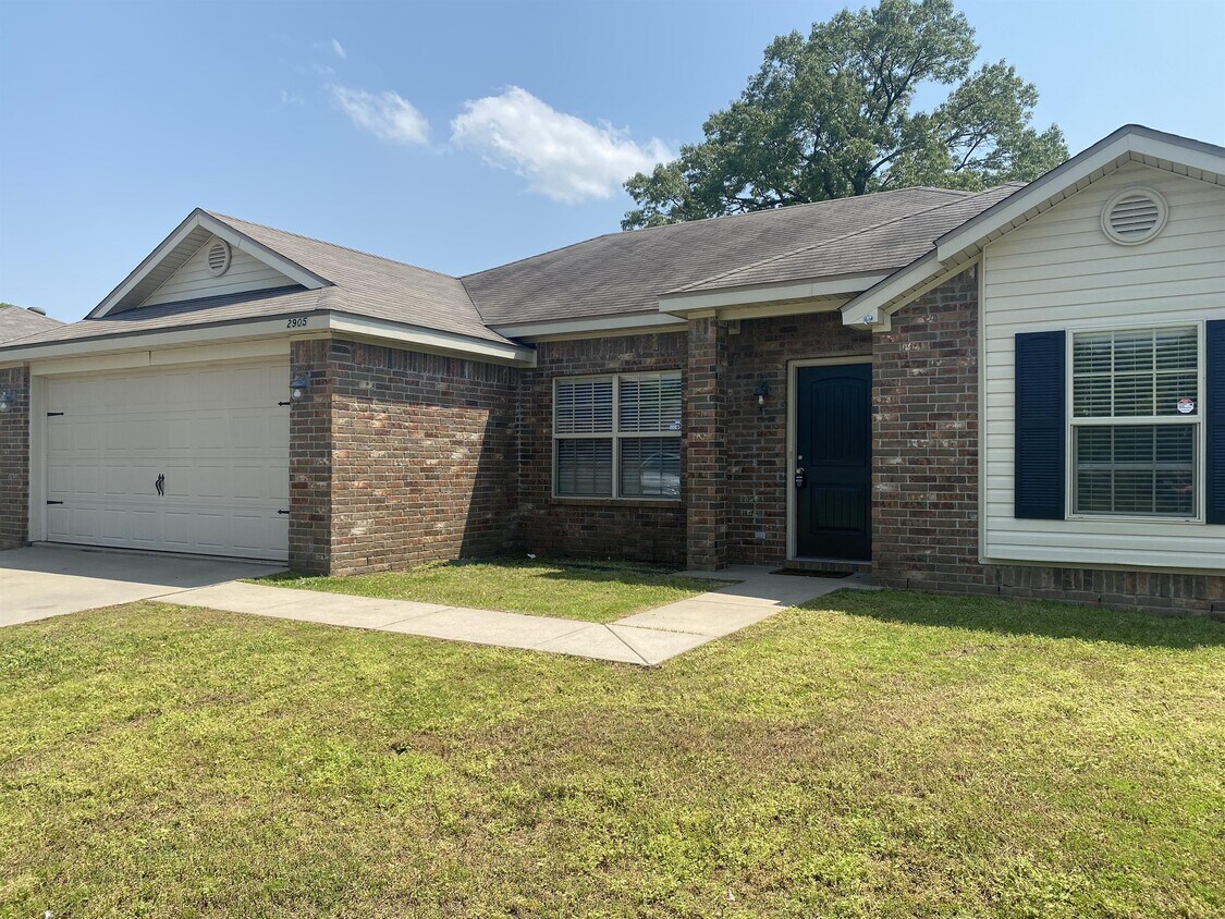2905 Park Ave, Van Buren, AR 72956 House Rental in Van Buren, AR