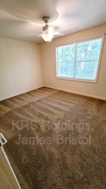 Building Photo - 3901 Keswick Pl