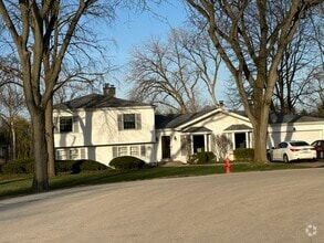 Building Photo - 362 Countryside Ct