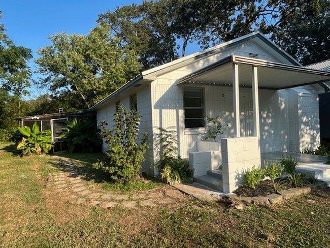 Foto del edificio - Call Property Manager Tonia Rollins at (50...