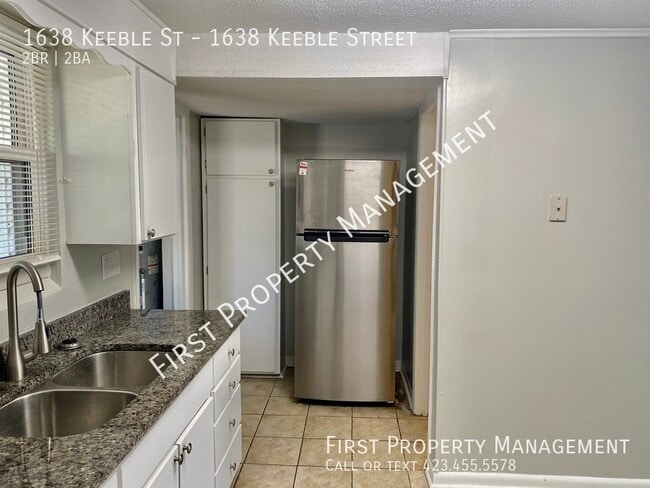 Building Photo - East Ridge 2Bed/1.5Bath Townhome: Central ...