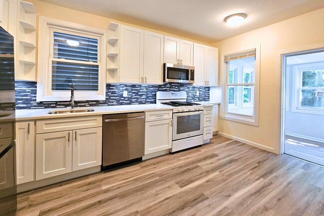 Foto del edificio - 45 Gautier Ave