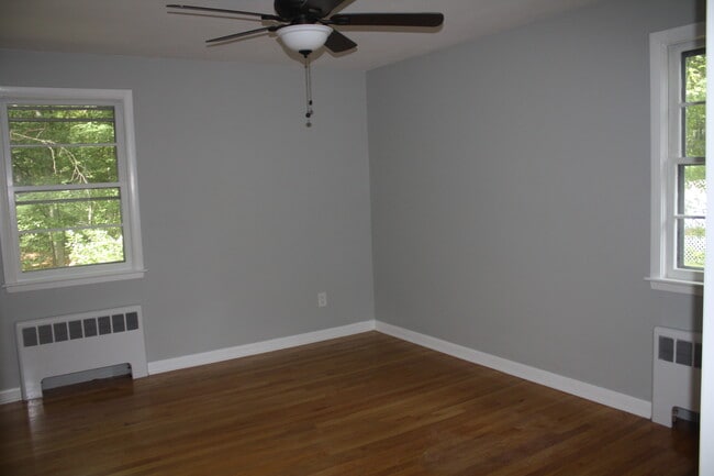 Bedroom 2 - 545 River Rd