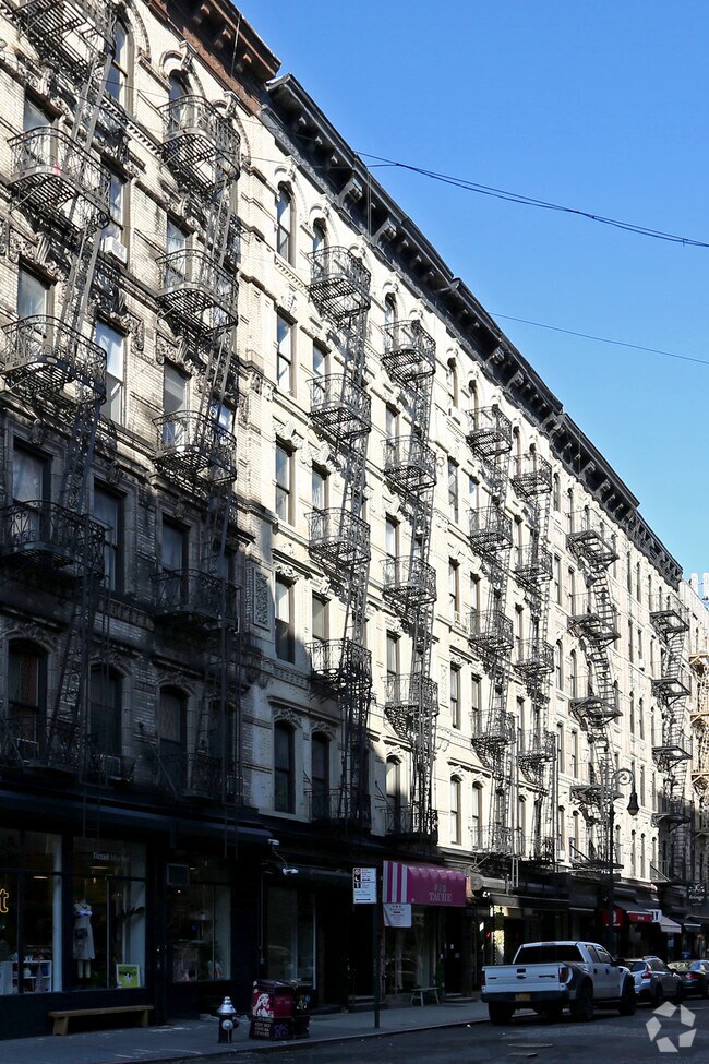 Foto del edificio - 254 Broome St