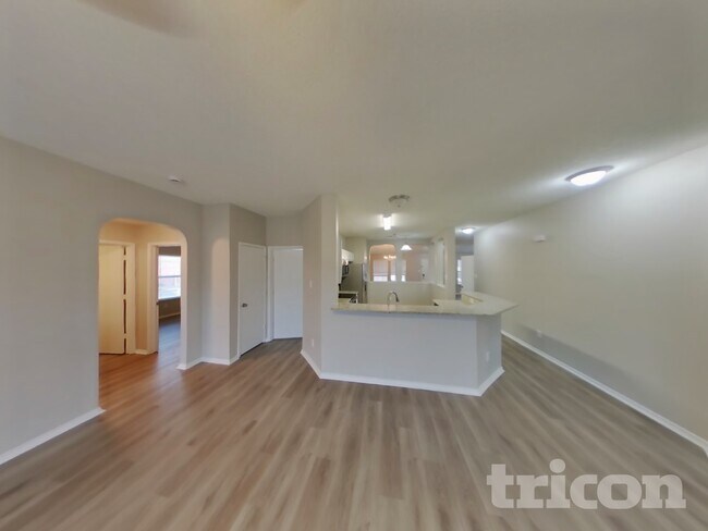 Foto del edificio - 425 Longshore Dr