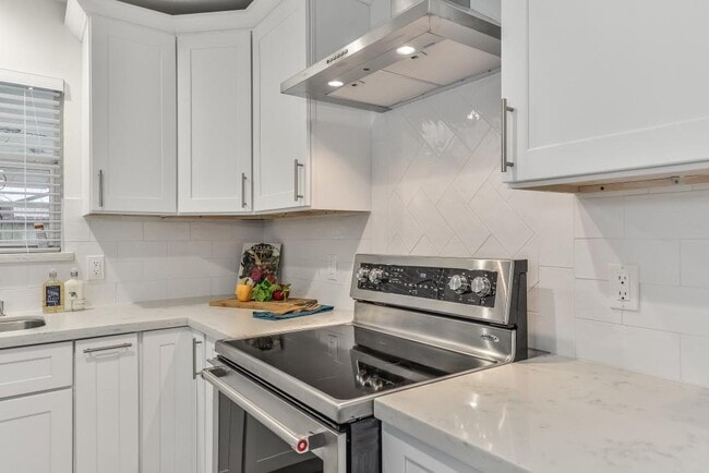 Foto del edificio - 5470 Darnell St