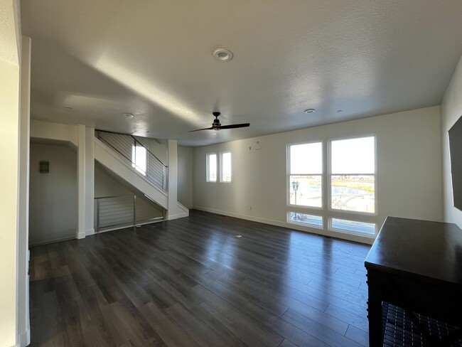 Foto del edificio - 4507 W Daybreak Pkwy