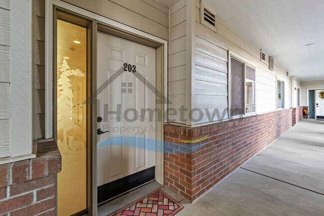 Foto del edificio - 355 W Waterside Dr