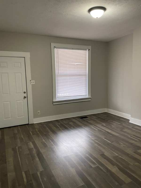 Building Photo - 990 N 9th St