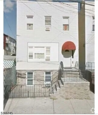 Building Photo - 518 18th St