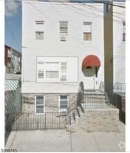 Building Photo - 518 18th St