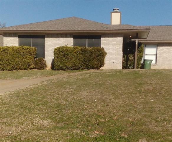 Foto principal - 302 Shady Valley Dr