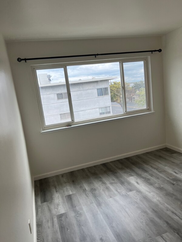 Foto del edificio - 490 Talbert St