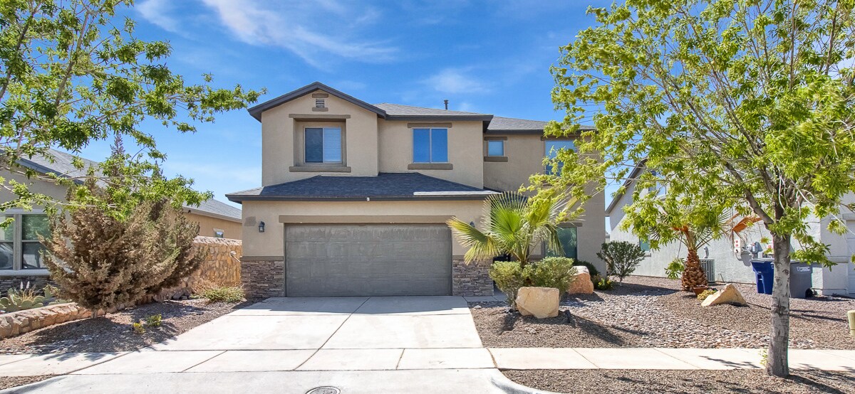 Foto principal - 2117 Dusk Creek Pl