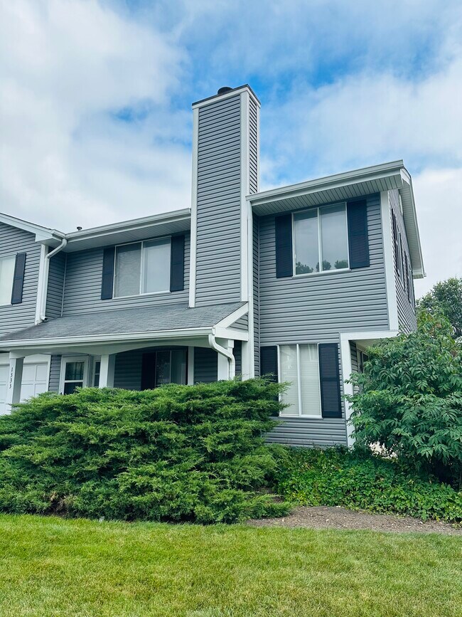 Foto del edificio - 1333 Barclay Ln