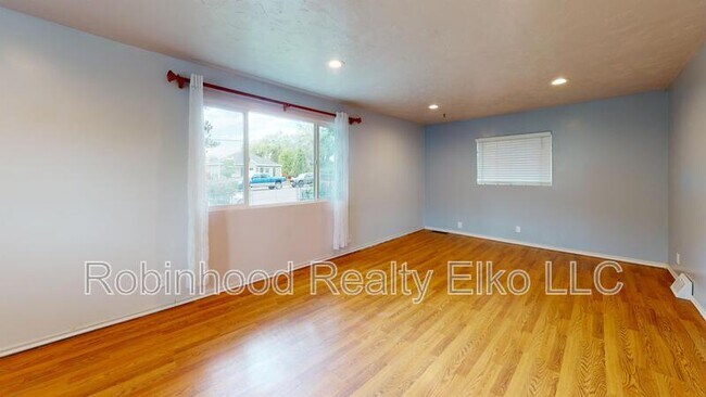 Foto del edificio - 1262 7th St