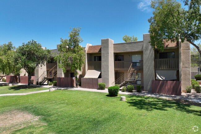 Building Photo - Desert Meadows