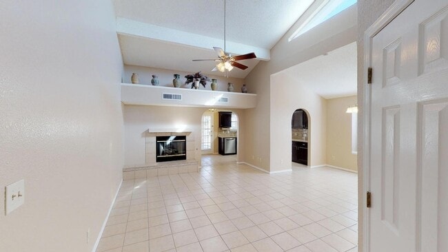 Building Photo - 1108 Coyote Ln