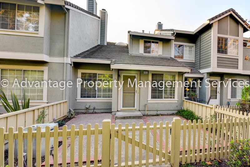 Foto principal - 7452 Oxford Cir