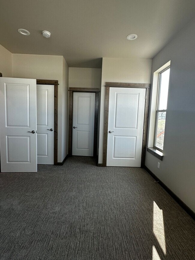 Building Photo - 504 Relentless Drive