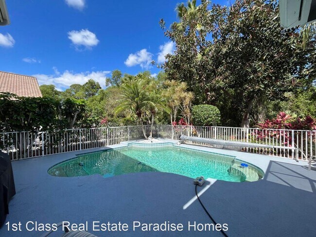 Building Photo - 3 br, 3.5 bath House - 1627 SE Ballantrae ...