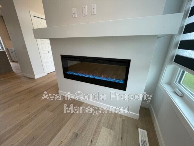 Photo du bâtiment - 5277 Edgemont Blvd NW