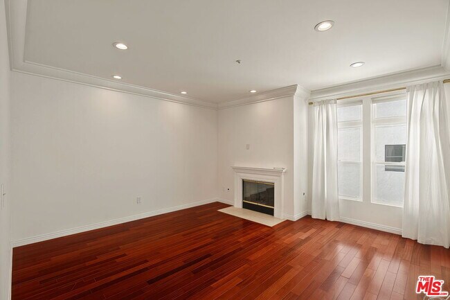 Foto del edificio - 11737 Goshen Ave