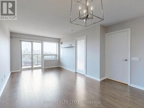 Building Photo - 61-861 Heintzman St