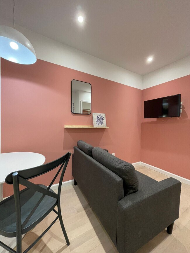 Foto del edificio - 111 E 39th St