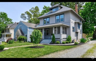 Building Photo - 103 Oak Hill Ave