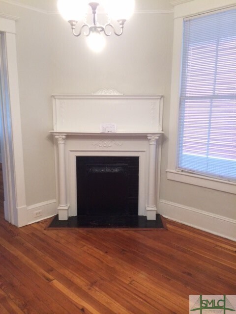 Foto del edificio - 211 W 35th St