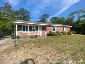 Building Photo - 1318 Camelot Dr