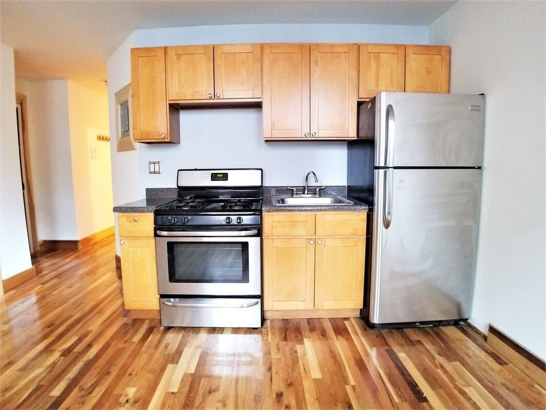 Foto principal - 360 Franklin Ave