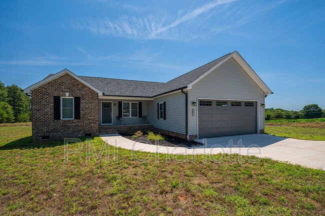 Building Photo - 2128 Chatfield Rd
