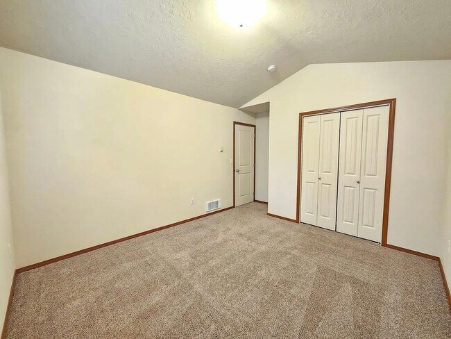 Foto del edificio - 3715 S Harrison St