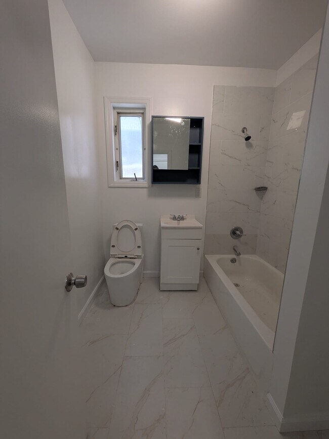 Foto del edificio - 28 E 47th St