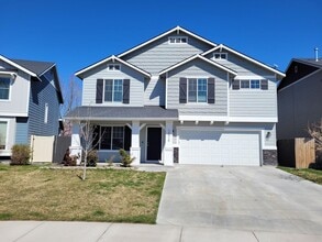 Building Photo - 2674 W Jayton Dr