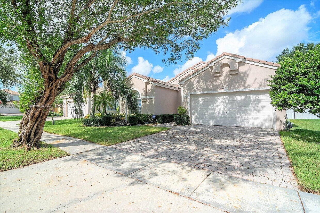 Primary Photo - 1116 NW 132nd Ave