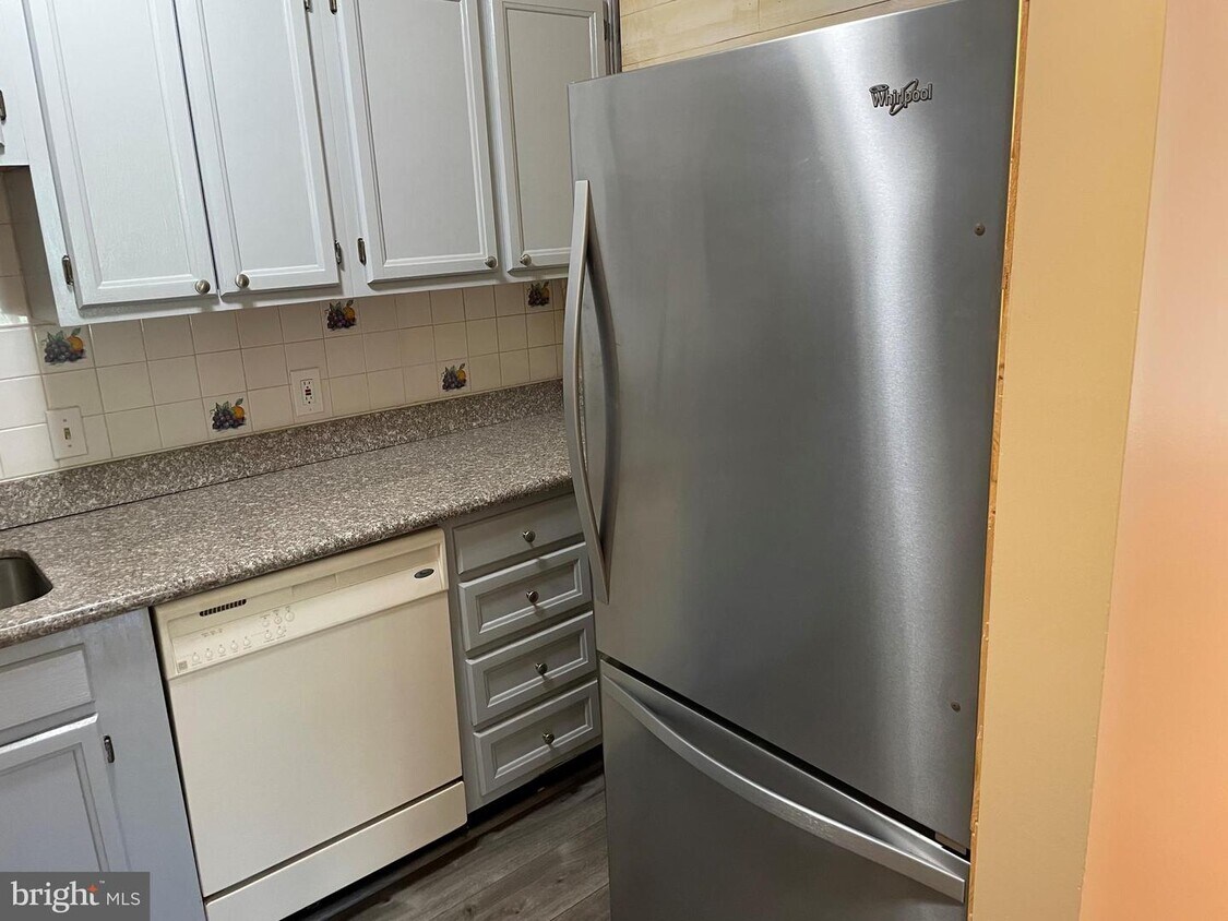 200 Chesterfield Ln Unit 202, Stafford, VA 22556 Condo for Rent in