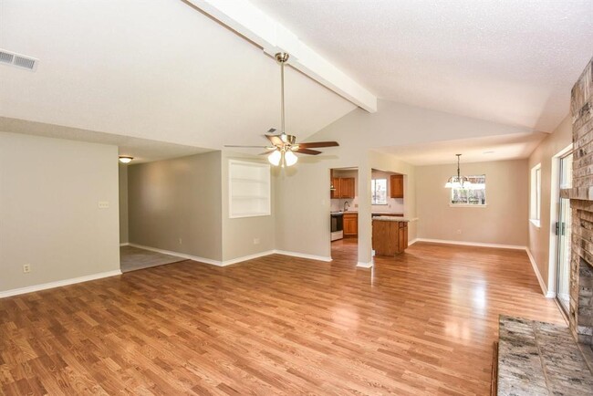 Foto del edificio - 21303 Slippery Creek Ln