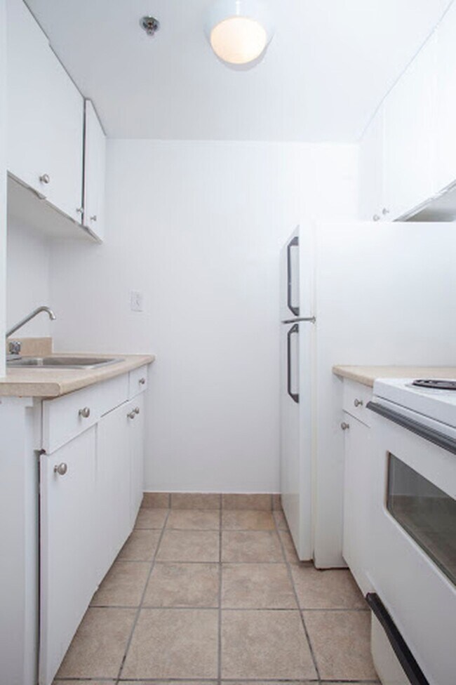 Photo du bâtiment - 3455 Rue Aylmer