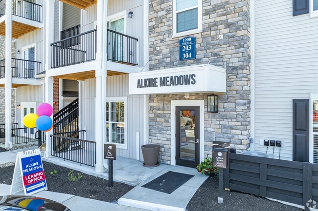 Building Photo - Alkire Meadows