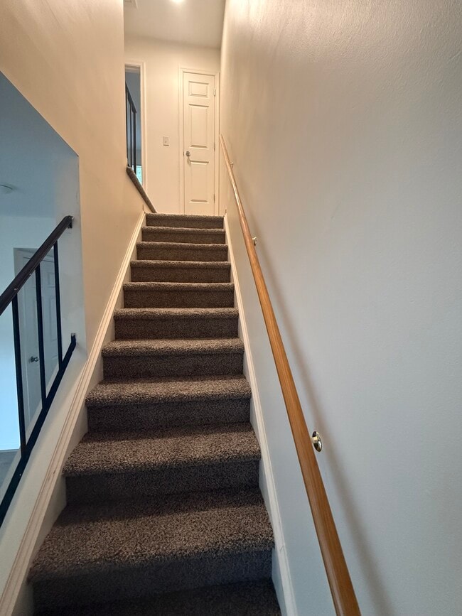 Foto del edificio - 382 Woodstock Ln