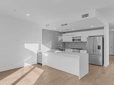Foto del edificio - 2000 Beachwood Dr