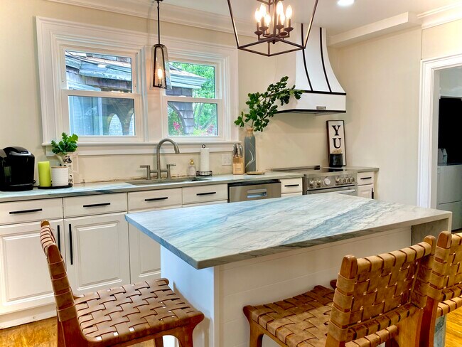 Foto del edificio - 13 Brinley St