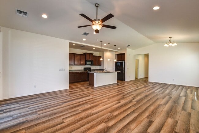 Foto del edificio - Beautiful home in Saddlewood